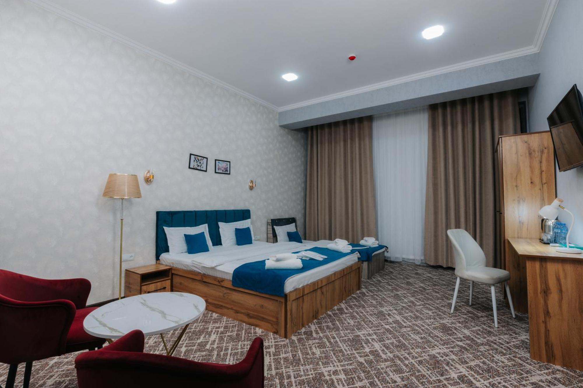 Resident Hotel Ташкент Экстерьер фото